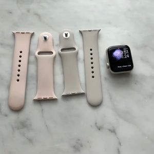 Apple Watch SE 2nd Gen 40MM + Several Bands + Charger + Original Box